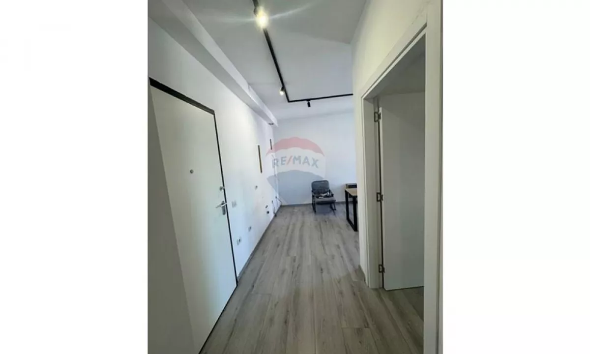 Ambient 1+1 per Qira Prane Maternitetit te Ri