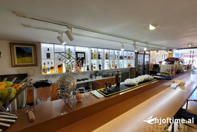 Ambiente Commerciale in Affitto 2+1 a Tirana - 2,500 Euro