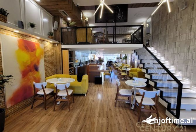 Ambiente Commerciale in Affitto 2+1 a Tirana - 2,500 Euro