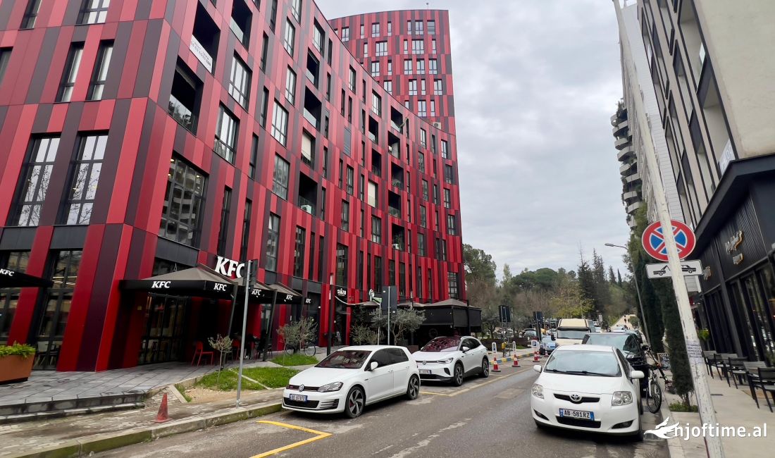 SHESIM BIZNES BAR-RESTORANT RR,ELBASANIT!!