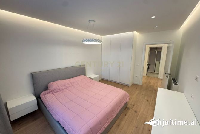 Shtepi ne shitje Apartament ne Tirane, 2+1, Mobilimi E mobiluar, Pagesa 340,000  Euro.
