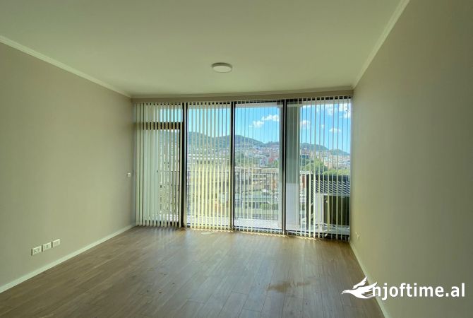 Business Property for Rent 3+1 in Tirana - 900 Euro