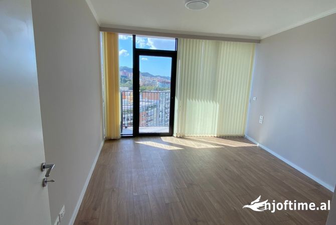 Business Property for Rent 3+1 in Tirana - 900 Euro