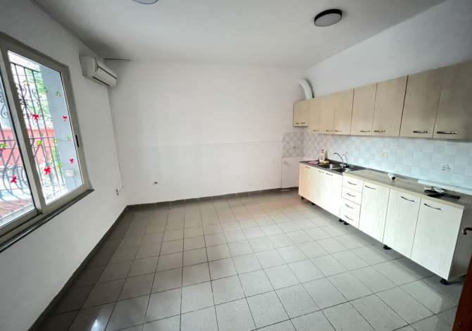 📣 QERA VILE 2-Kateshe 📍 Prane 21 Dhjetorit , Tek Hotel Mondiali ✨    👍  1000 euro