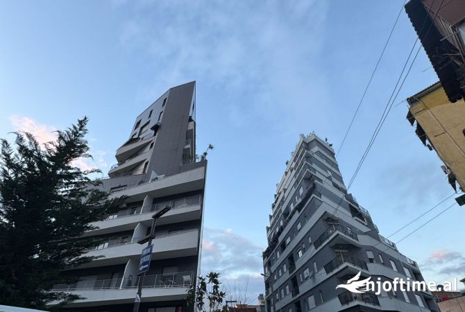 Qera ,Parking  Tek vila Gold ,Rruga e dibres  Kati -2  Cmimi 100€\muaj