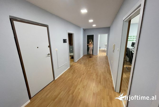 Qera 3+1+2 per Zyra 📍Bllok  Kati 4 me ashensor Cmimi 1000 euro