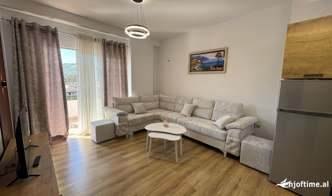 Appartamento in vendita a Tirana 1+1, Arredato