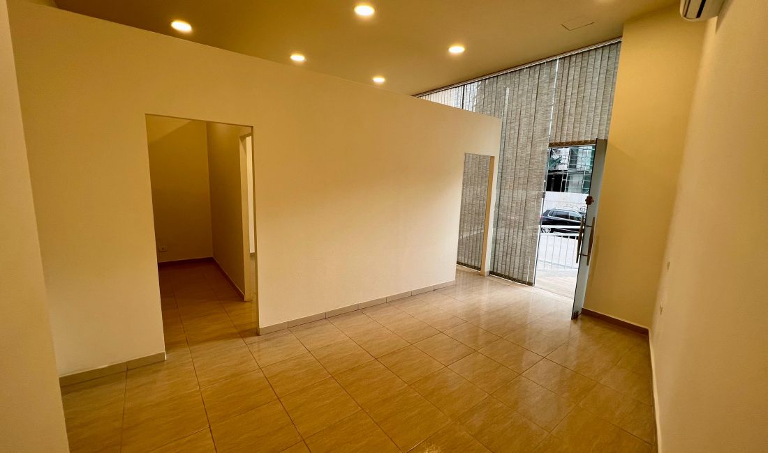 📣 QERA Ambient Biznesi 📍 Prane Ish Ekspozites ✨   🏢 600 euro 