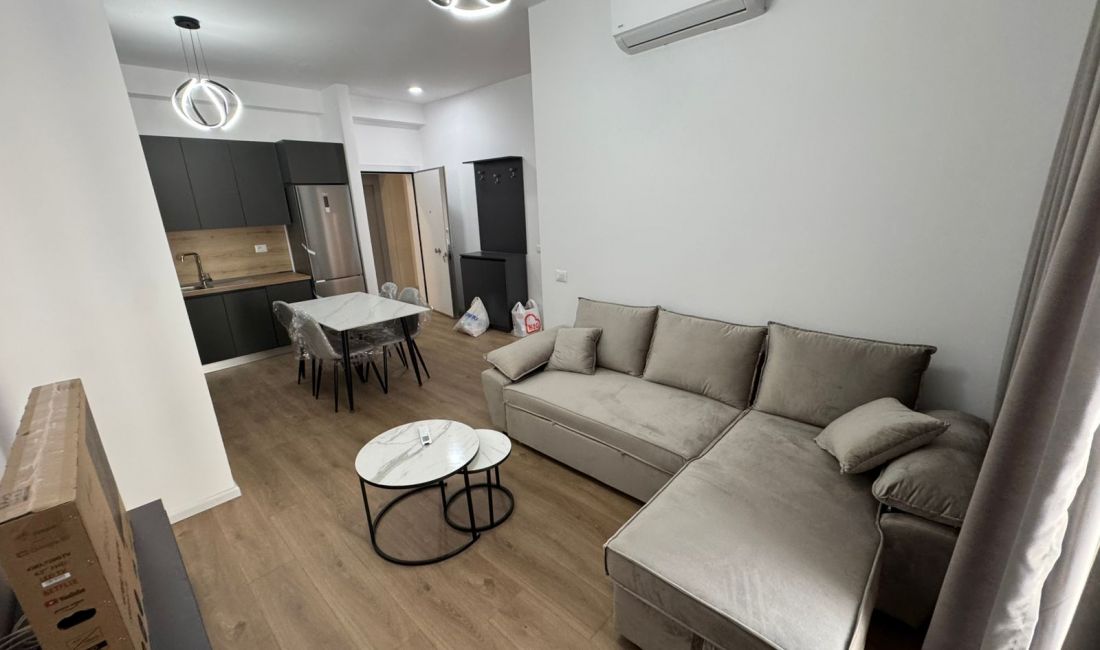 Shtepi me qera Apartament ne Tirane, 1+1, Mobilimi E mobiluar, Pagesa 400  Euro.