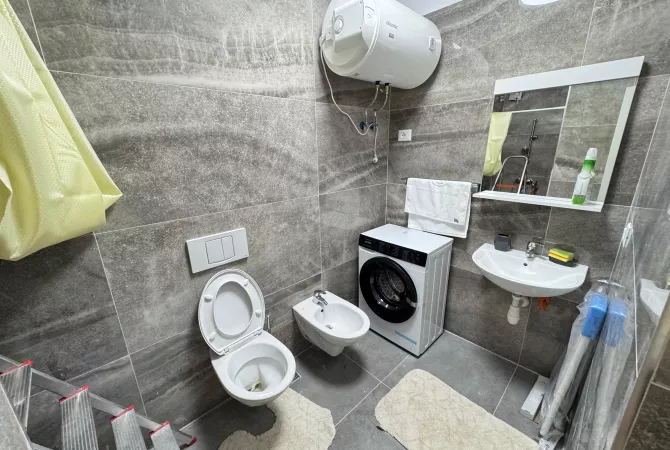 Shtepi me qera Apartament ne Tirane, 1+1, Mobilimi E mobiluar, Pagesa 60,000  Leke.