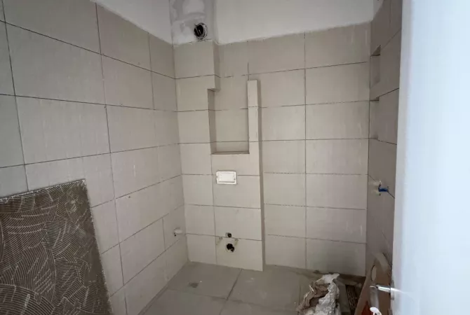 Zyre me qira te Pazari i Ri 📍 Vendndodhje: Pazari i Ri, Tirane 🏢 600 euro 