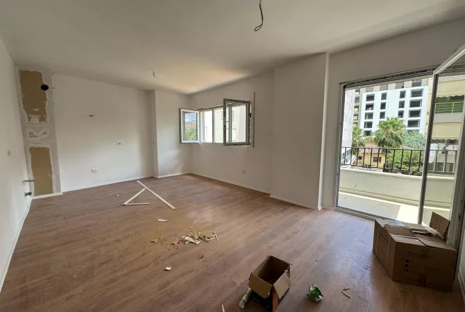 Zyre me qira te Pazari i Ri 📍 Vendndodhje: Pazari i Ri, Tirane 🏢 600 euro 