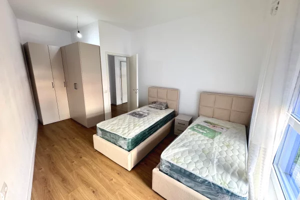 Shtepi me qera Apartament ne Tirane, 1+1, Mobilimi E mobiluar, Pagesa 400  Euro.