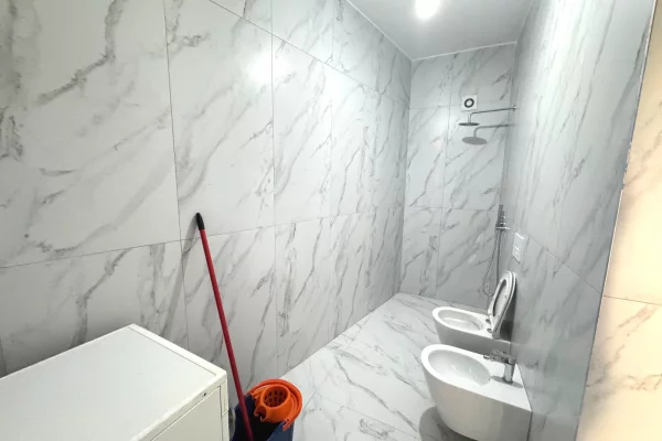 Shtepi me qera Apartament ne Tirane, 1+1, Mobilimi E mobiluar, Pagesa 400  Euro.