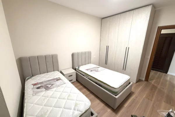 Appartamento in vendita a Tirana 2+1, Arredato