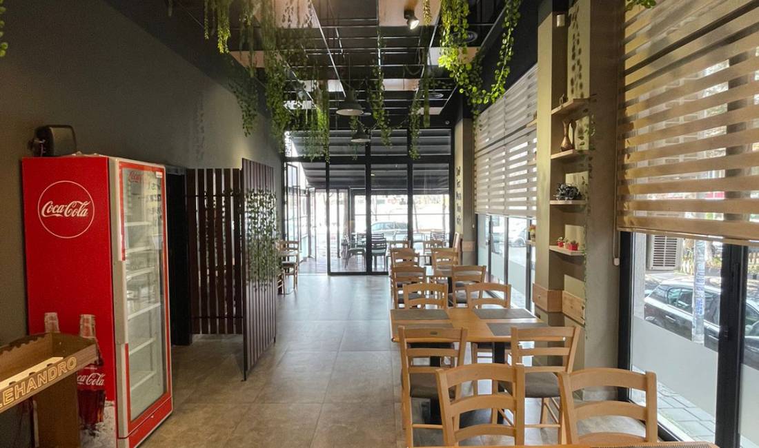 Jepet Ambient Biznesi me Qira per Piceri mbrapa Ish Europianit 