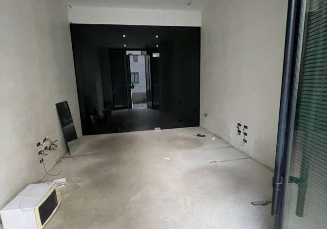 Jepet Ambient Biznesi me Qira tek Kontakti/Ish Parku i Autobuseve 