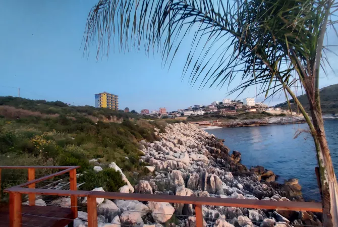 Truall ose Toke ne Sarande - 510,000 Euro