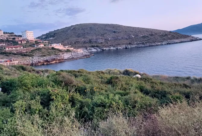 Truall ose Toke ne Sarande - 510,000 Euro