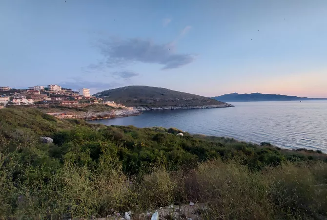 Truall ose Toke ne Sarande - 510,000 Euro