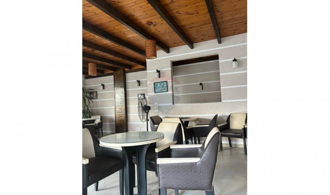 Ambient komercial me qira ne Qytet Studenti