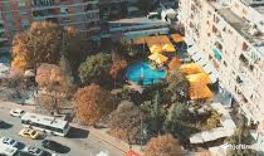 -Biznes per shitje  Ne Qender te Tiranes-