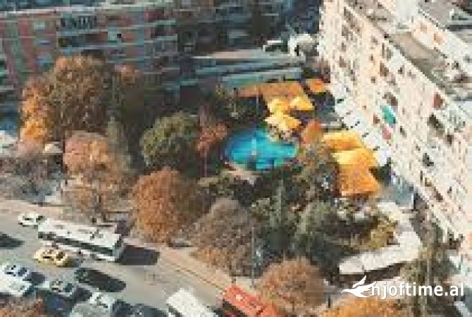 -Biznes per shitje  Në Qendër te Tiranës-