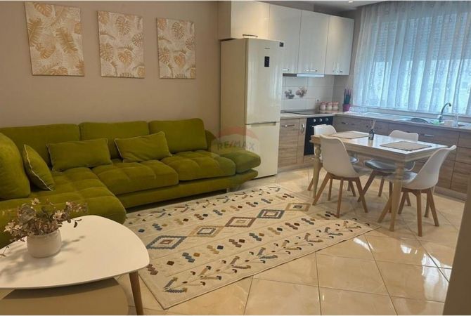 * 1+1 ME QERA - KOMPLEKSI KONTAKT*