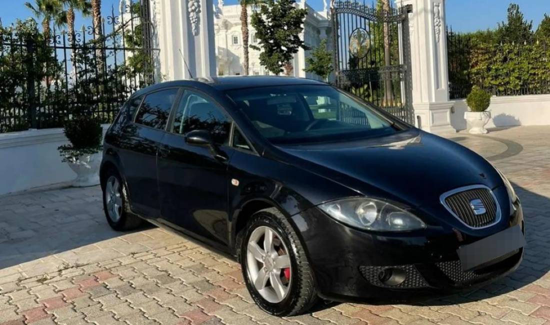 Jepet me qera Seat Leon duke filluar nga 25 euro dita