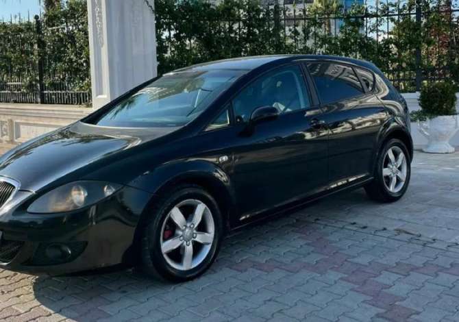 Jepet me qera Seat Leon duke filluar nga 25 euro dita