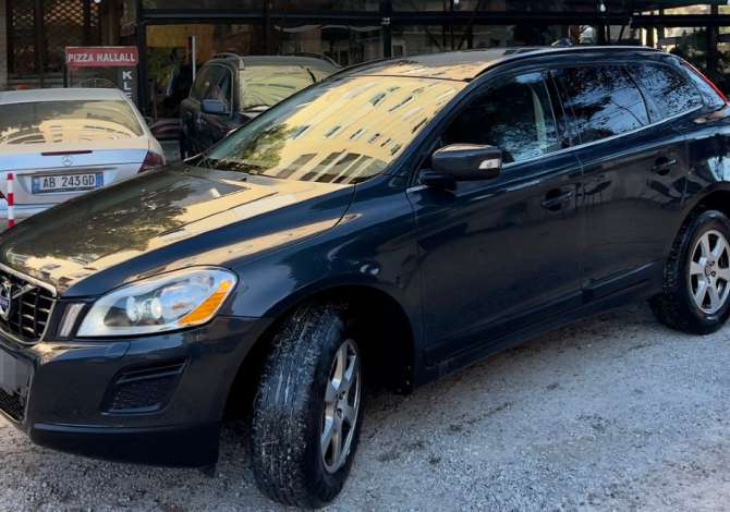 Jepet me qera Volvo XC60 duke filluar nga 65 euro dita