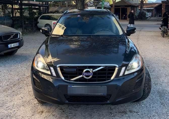 Jepet me qera Volvo XC60 duke filluar nga 65 euro dita