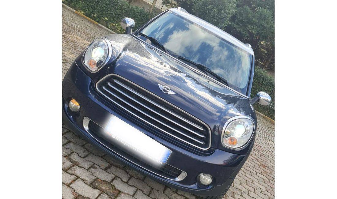 Jepet me Qera Mini Cooper Countyman duke filluar nga 40 Euro 