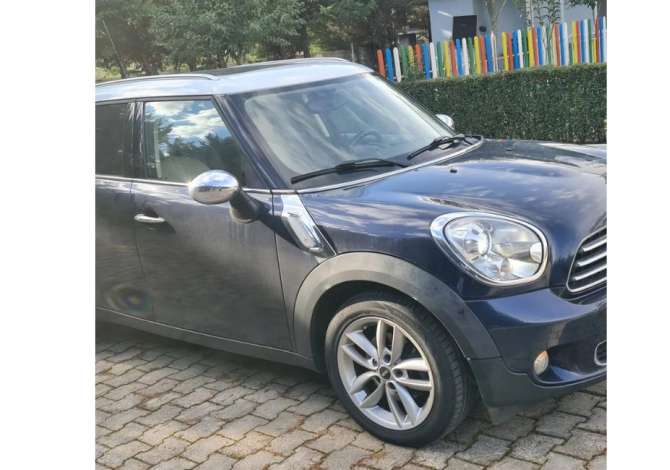 Jepet me Qera Mini Cooper Countyman duke filluar nga 40 Euro 
