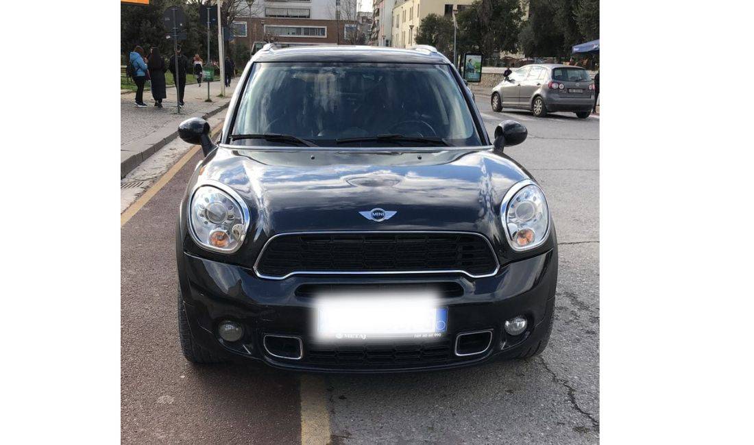  Jepet me qera Mini Cooper  duke filluar nga 40 euro ne dite