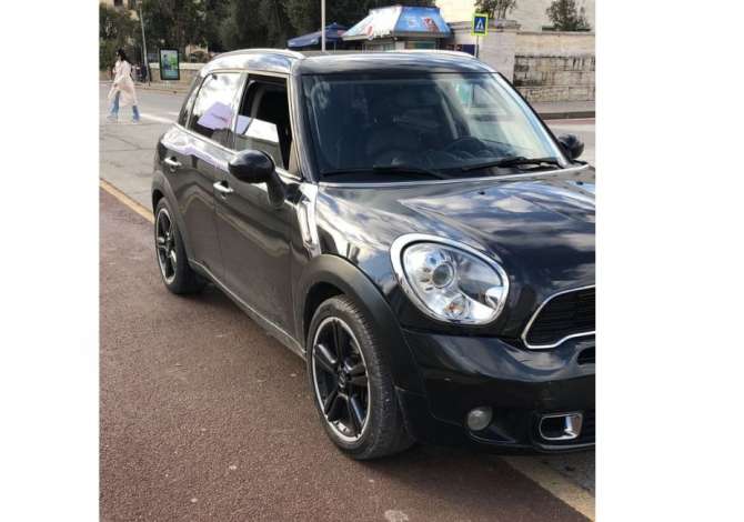  Jepet me qera Mini Cooper  duke filluar nga 40 euro ne dite