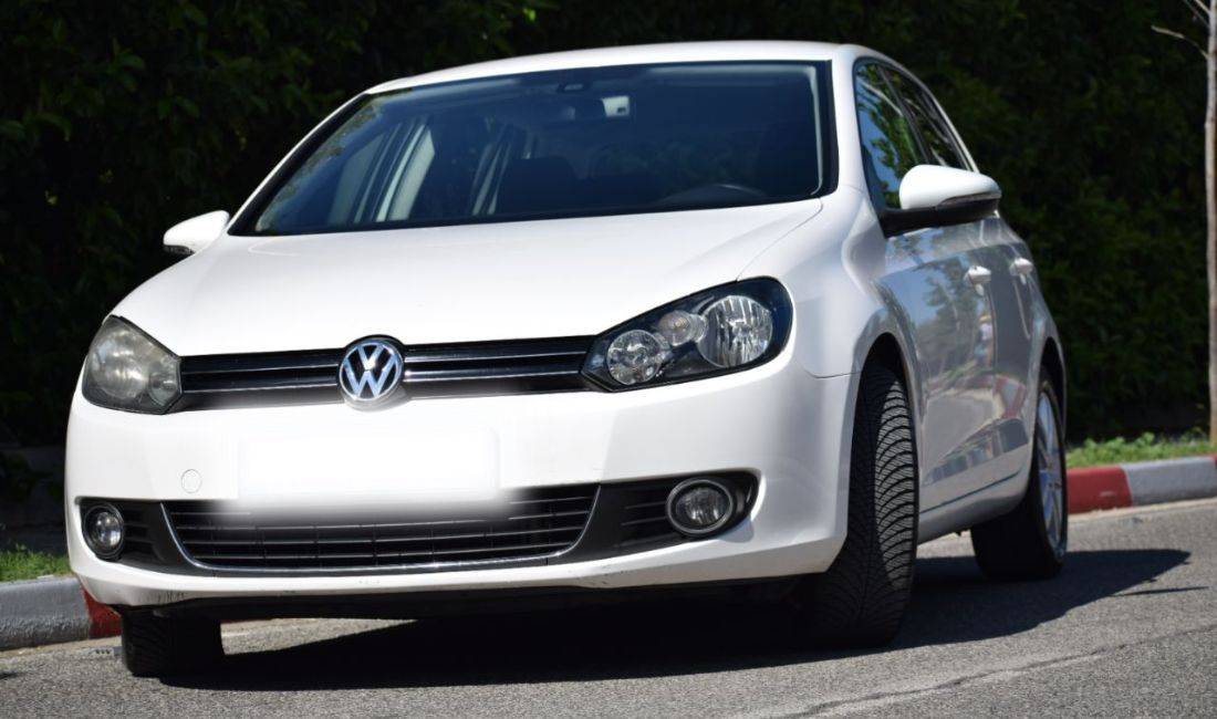Jepet me qera Volkswagen Golf 6 duke filluar nga 30 euro ne dite