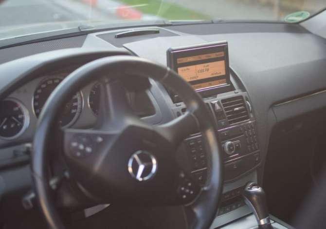 Jepet me qera Mercedes Benz C Class duke filluar nga 40 Euro dita