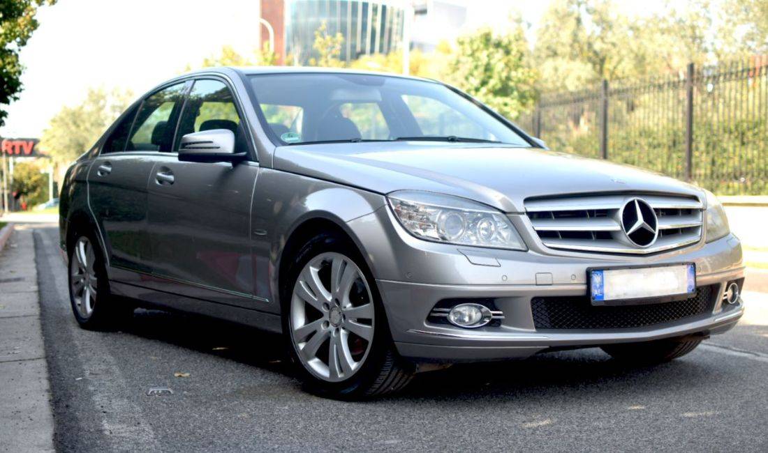 Jepet me qera Mercedes Benz C Class duke filluar nga 40 Euro dita