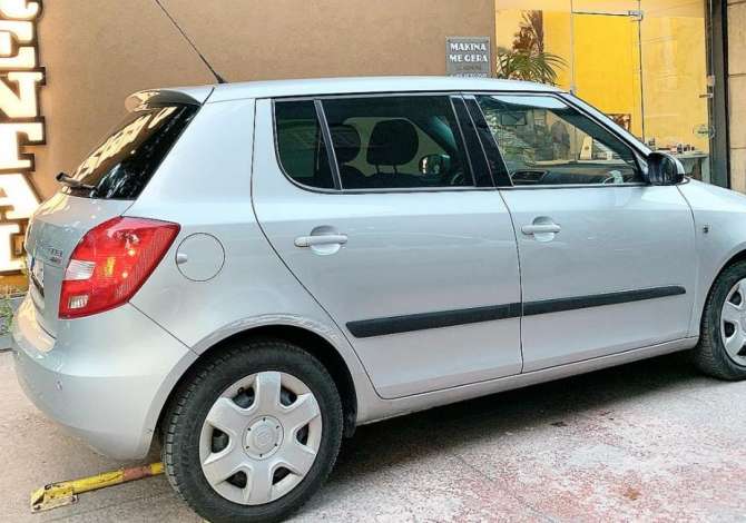 Jepet me qera Skoda Fabia duke filluar nga 30 euro dita