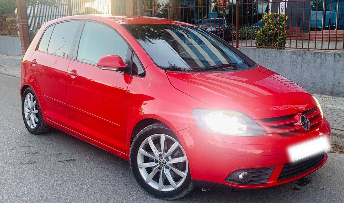 Jepet me qera Golf 5 plus duke filluar nga 30 euro dita