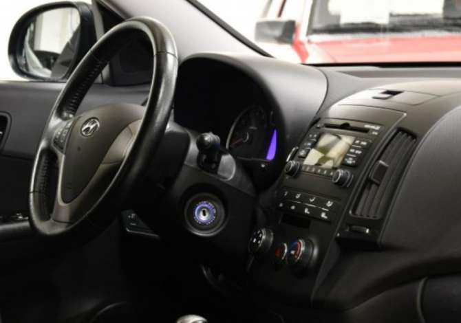  Jepet me qera Hyundai i30 duke filluar nga 25 euro ne dite