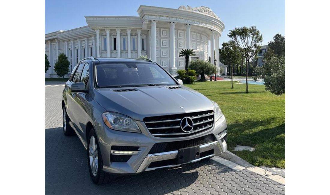 Jepet me qera Mercedes Benz ML duke filluar nga 65 euro dita