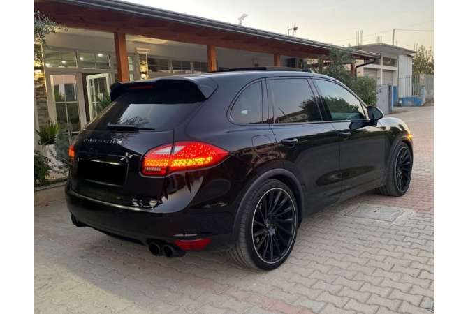 Noleggio Auto a Tirana - 120 Euro