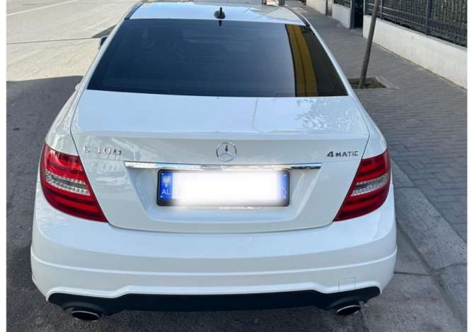 Auto in Vendita a Tirana - 10,000 Euro