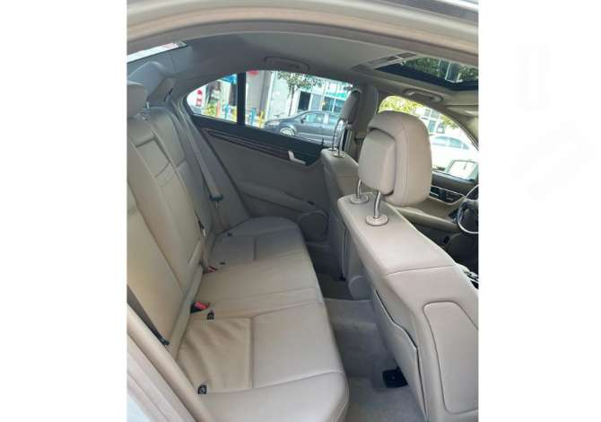 Auto in Vendita a Tirana, Mercedes-Benz, 2012 Benzine,Kambio Automatik Pagamento 10,000  Euro.