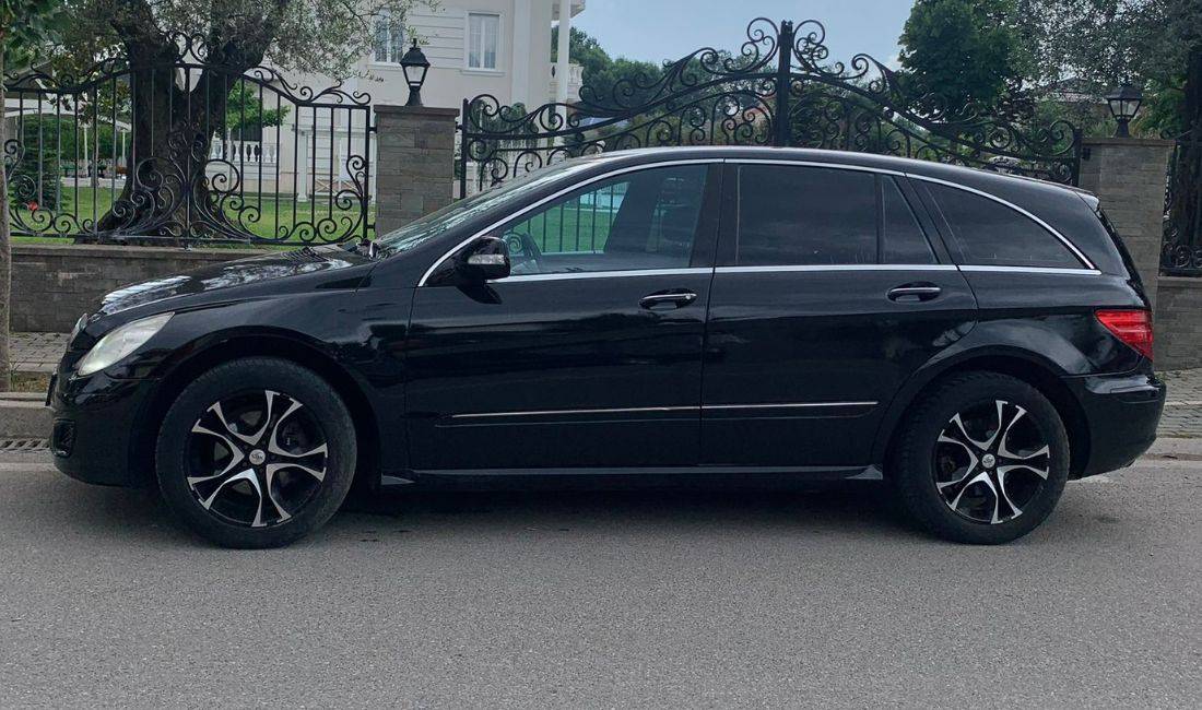 Auto in Vendita a Tirana, Mercedes-Benz, 2006 Diesel,Kambio Automatik Pagamento 4,500  Euro.