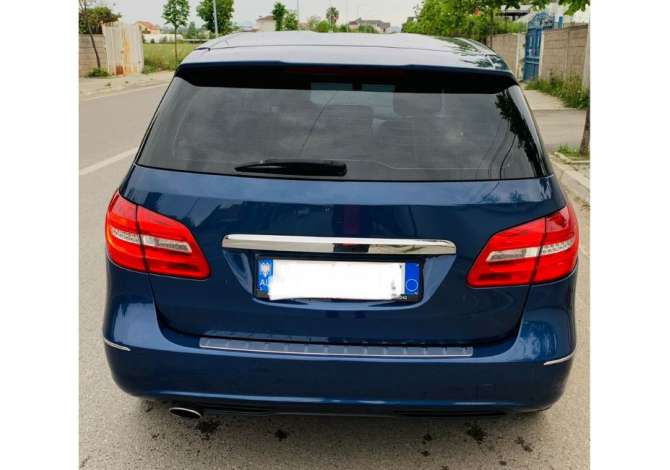 Auto in Vendita a Tirana - 9,000 Euro