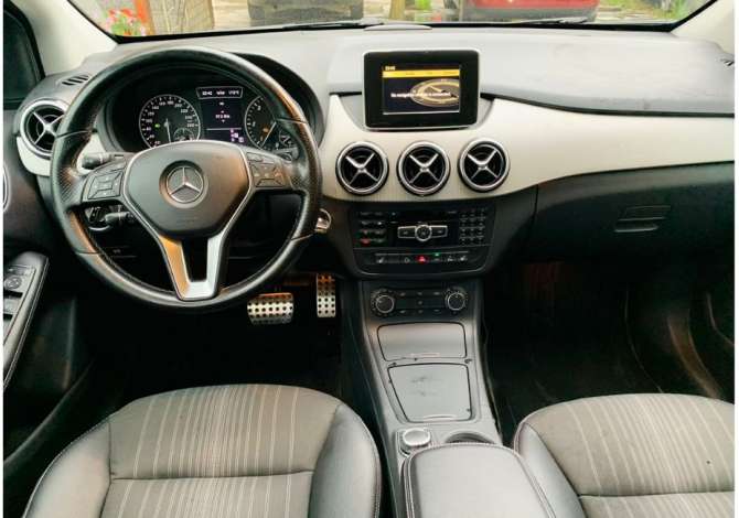 Auto in Vendita a Tirana, Mercedes-Benz, 2013 Diesel,Kambio Automatik Pagamento 9,000  Euro.