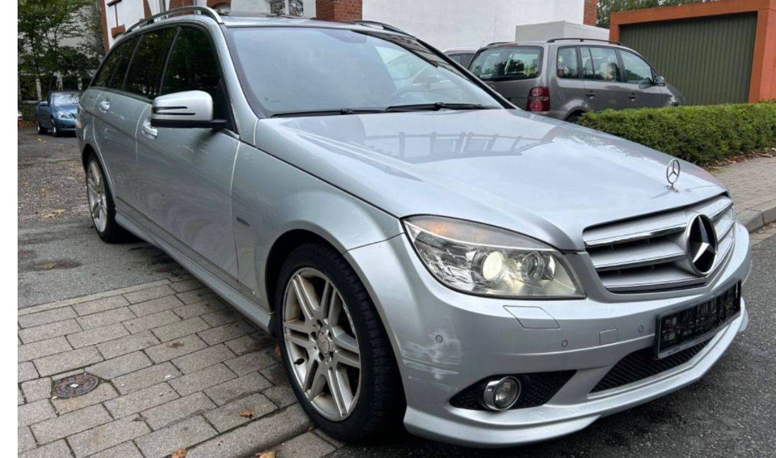 Jepet me qera Mercedes Benz C Class Amg Line duke filluar nga 35 euro dita 